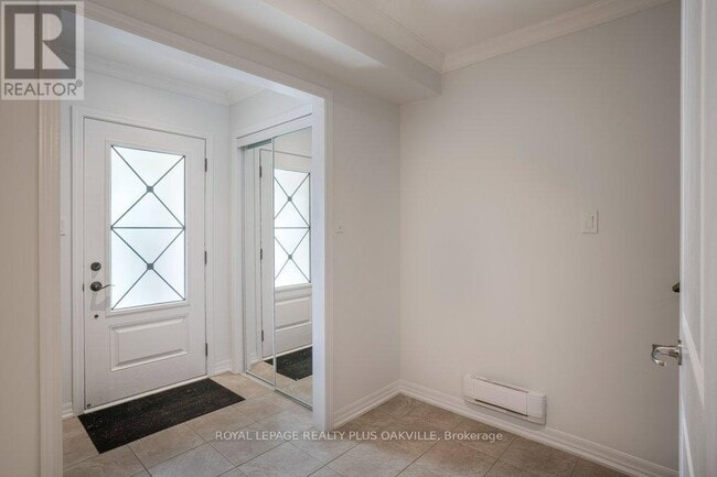 Building Photo - 211 Betsy Dr