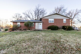 Building Photo - 3605 S Rock Quarry Rd