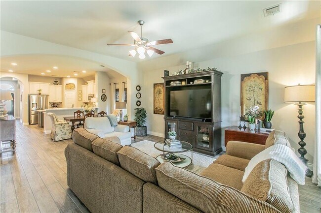 Building Photo - 6209 Llano Stage Trl