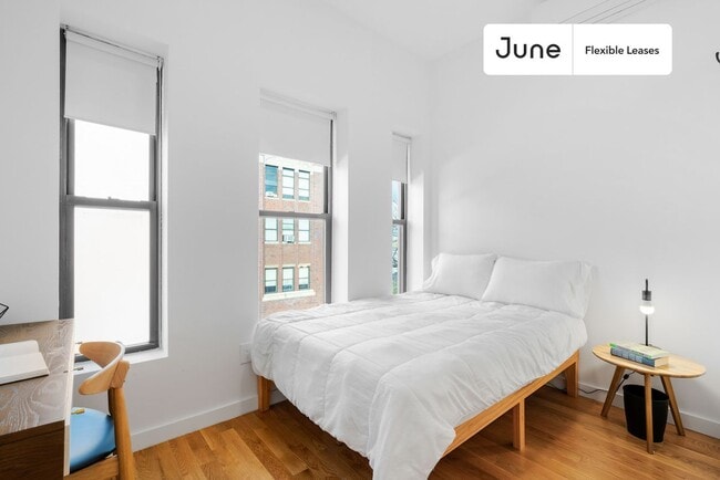 Building Photo - Charming Private ROOM in Bed-Stuy