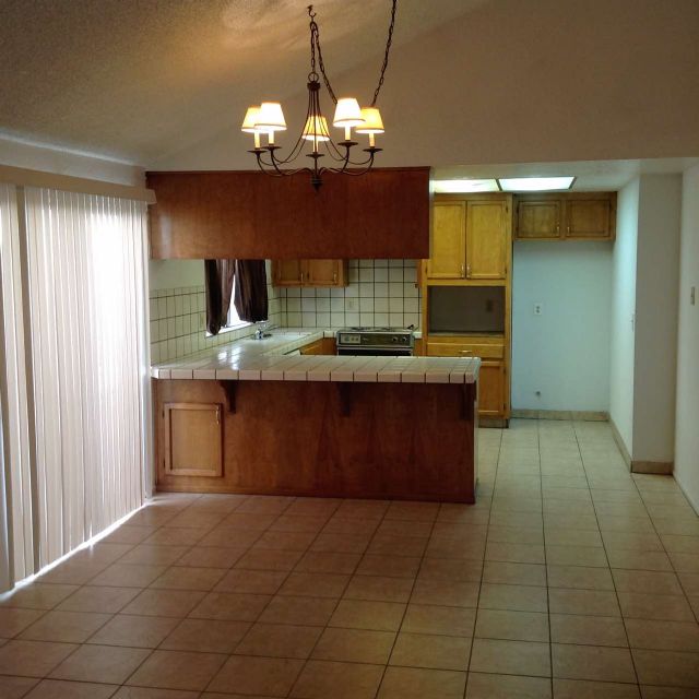 Building Photo - 2836 Pamplona Way