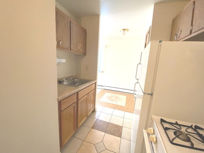 Interior Photo - 1620 Marshall