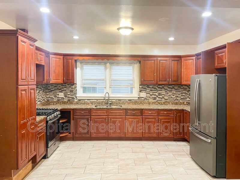 431 Abington Ave Unit 1, Bloomfield, NJ 07003 Condo for Rent in