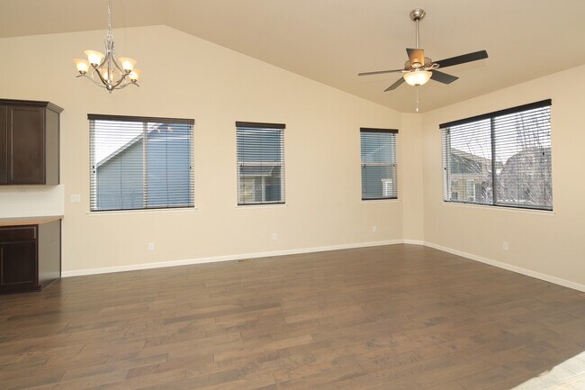 Building Photo - 847 Brookedge Drive