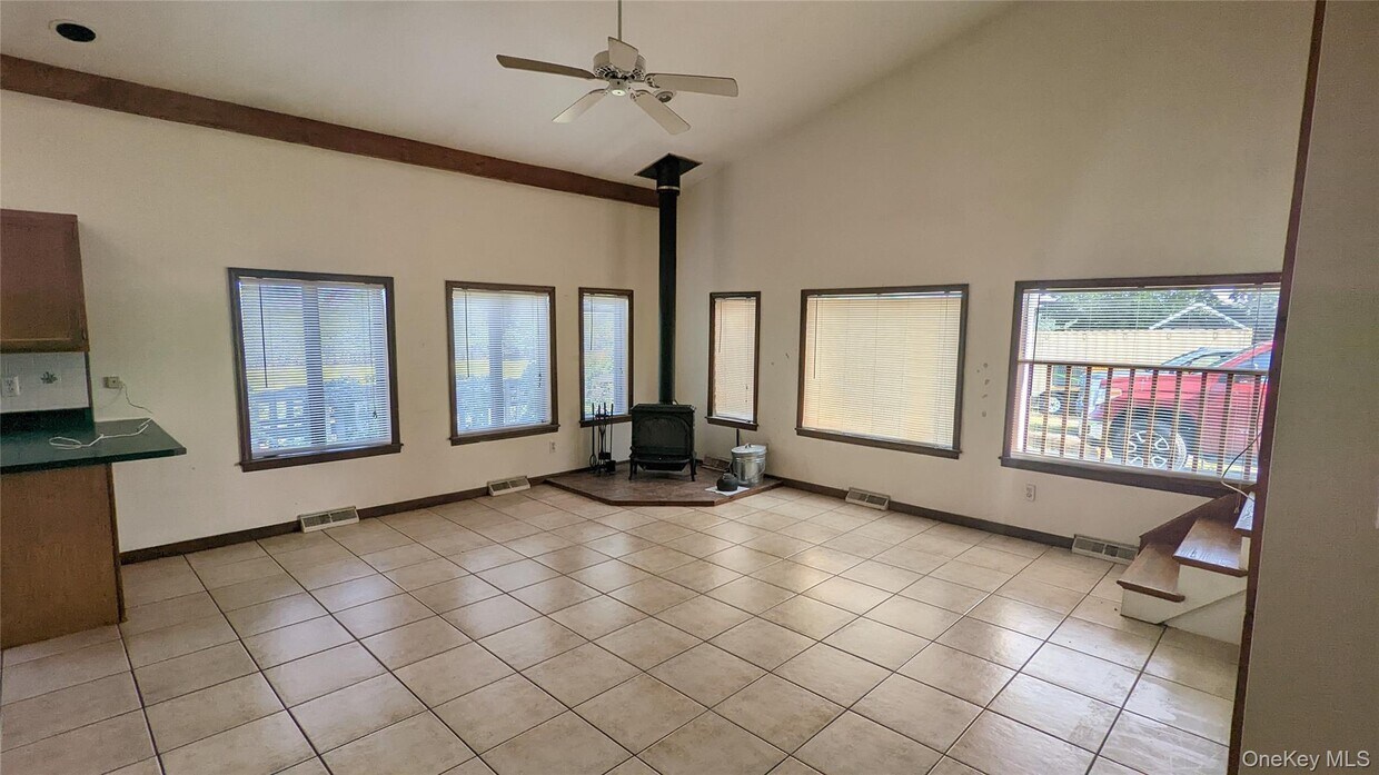 Foto principal - 109 Coleman Rd