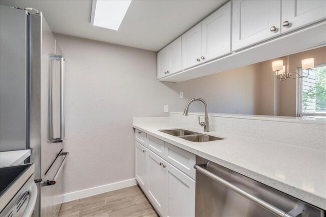 Foto del edificio - 3 Cypress Fairway Village