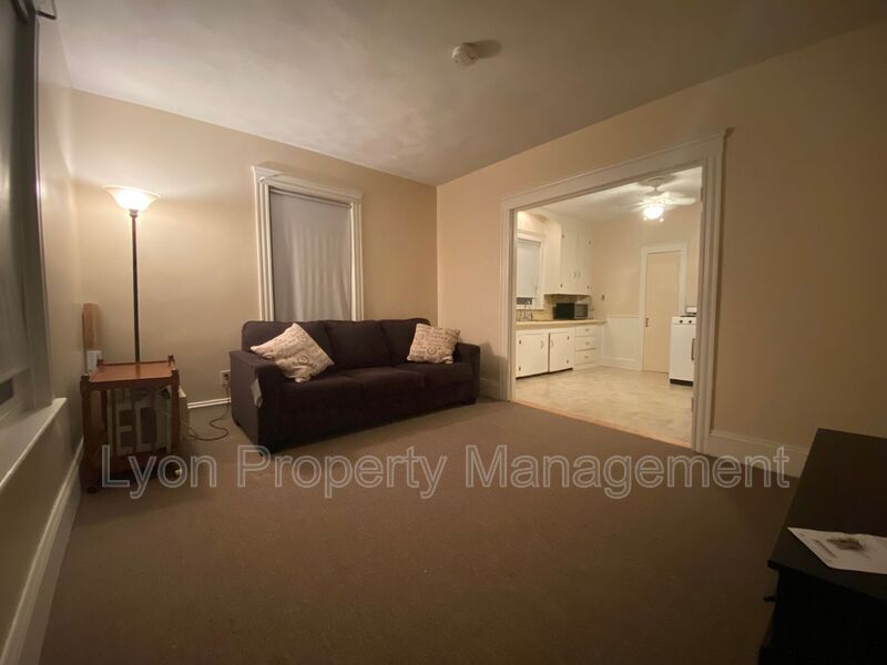 178 Coyle Ave Unit 2 Front, Pawtucket, RI 02861 Condo for Rent in