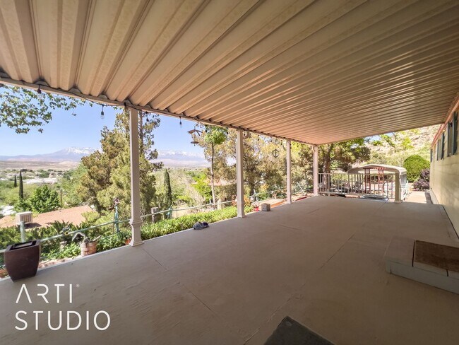 Building Photo - Newly Remodeled Home in LaVerkin