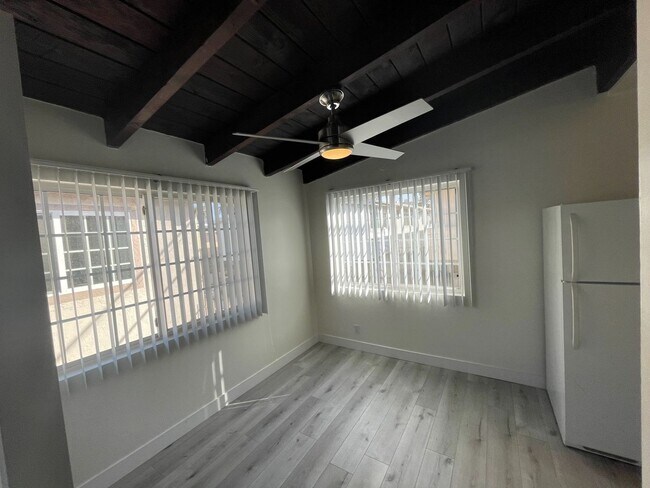 Foto del edificio - 3608 Keystone Av