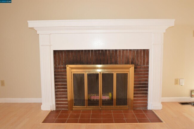 Building Photo - 717 Norvell St