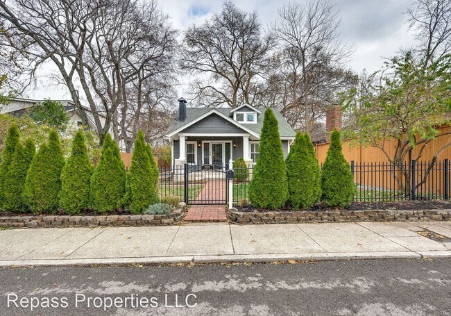 Foto del edificio - 3 br, 2 bath House - 1710 A Natchez Trace