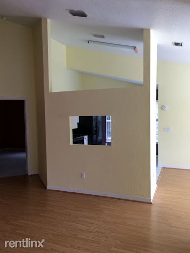 Building Photo - 1810 Waterford Dr