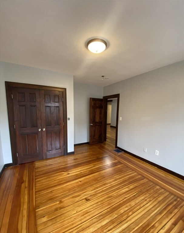 Foto del edificio - 429 Medford St