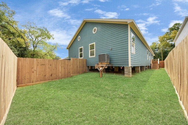 Foto del edificio - 1314 W Willis St