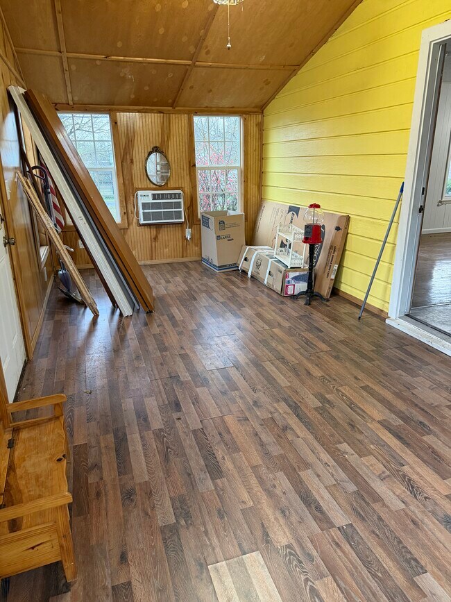 Foto del edificio - 209 W Frontier St