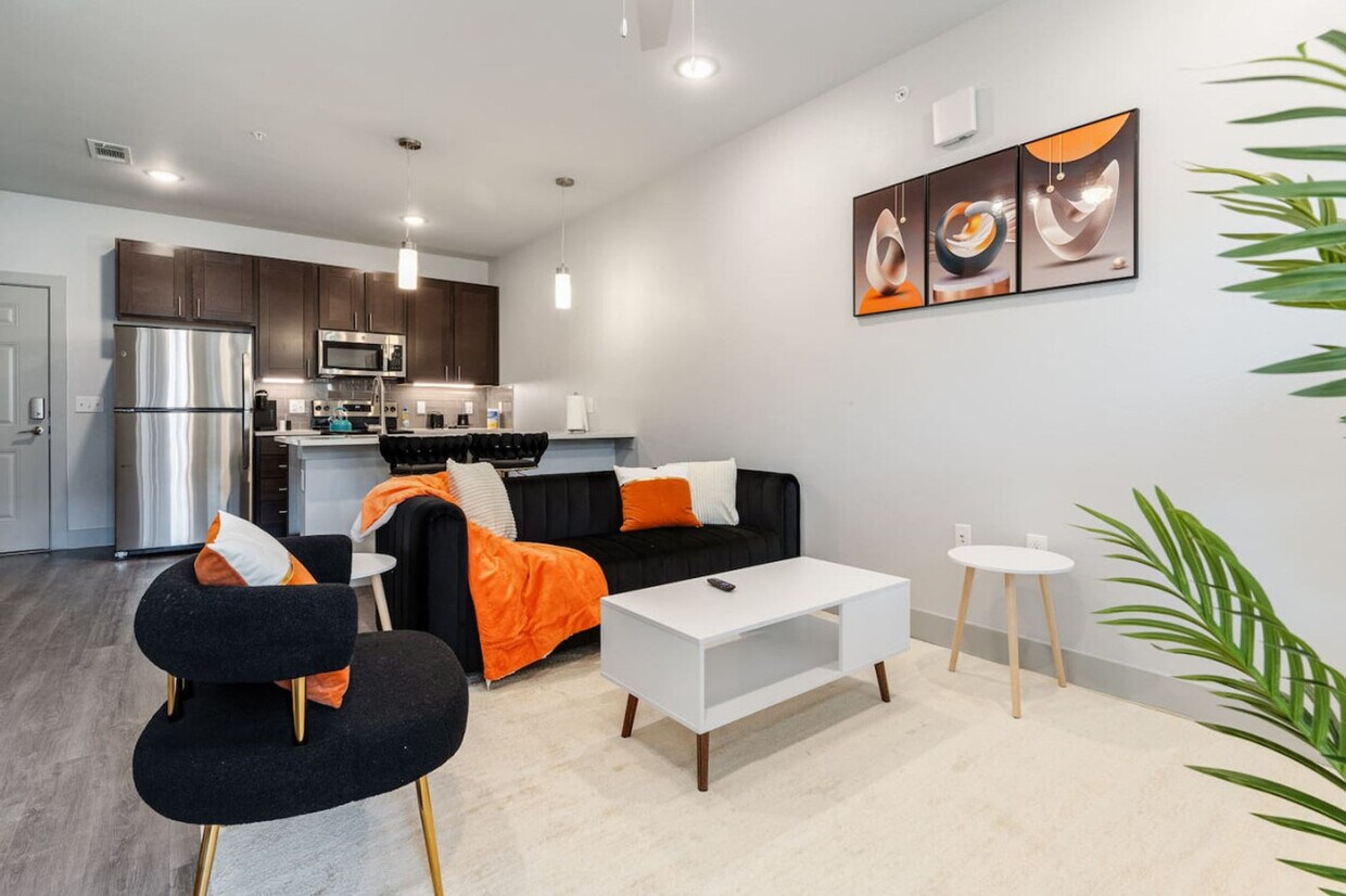 Foto principal - 3930 Westcliff Rd