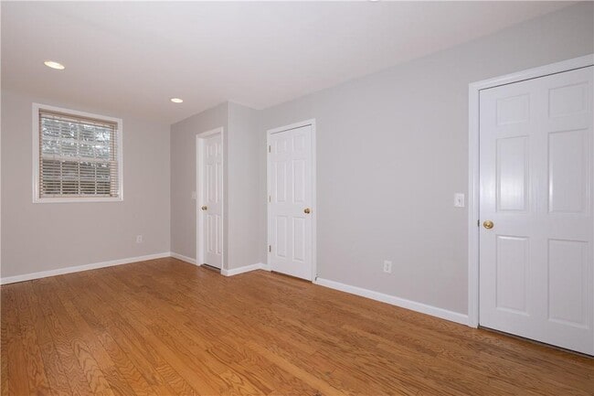Building Photo - 1 High Hill Farm Pl