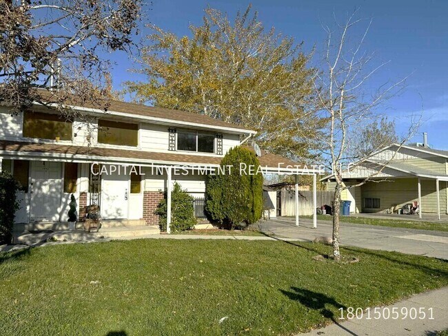 Foto del edificio - 3842 Dean Dr