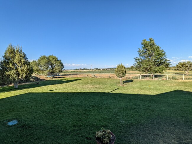 Foto del edificio - 4317 E 265 N