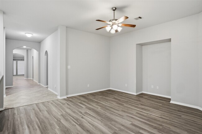 Building Photo - 2107 Sherbrook Park Ln