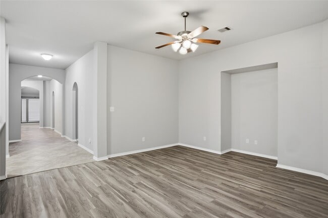 Foto del edificio - 2107 Sherbrook Park Ln