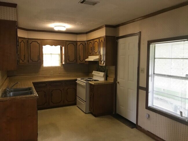 Building Photo - 2208 Boykin Road - House for Rent!
