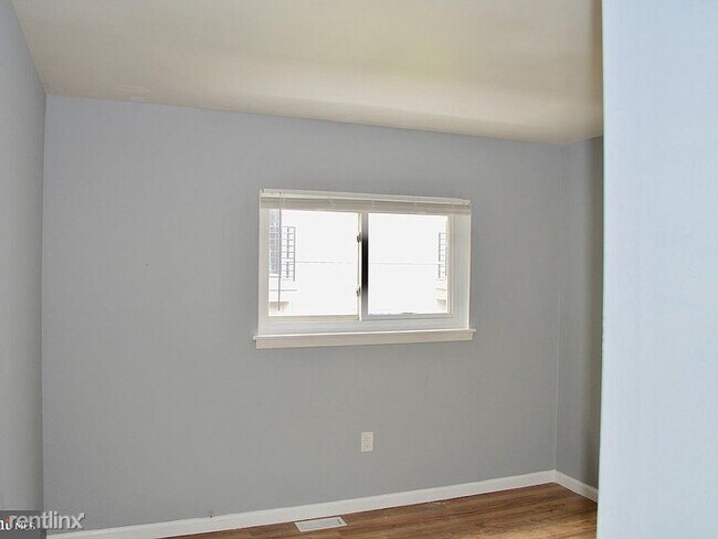 Building Photo - 3 br, 1 bath House - 746 N 20th St