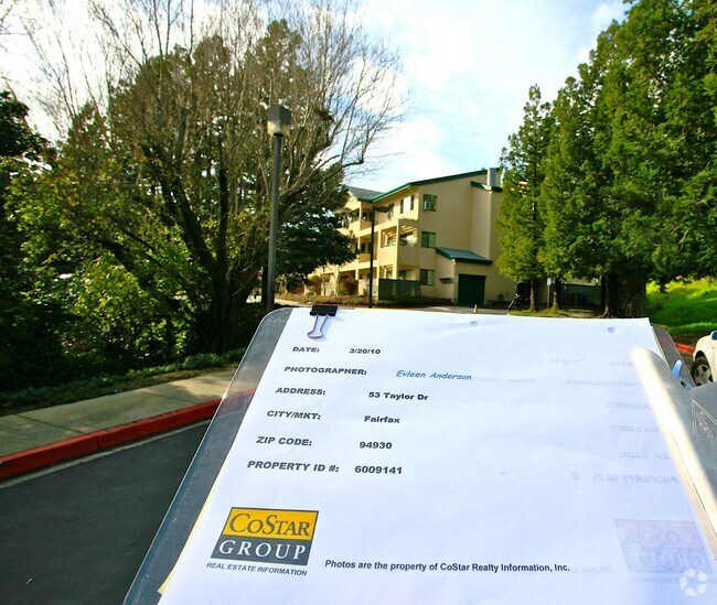 Foto del edificio - Bennett House
