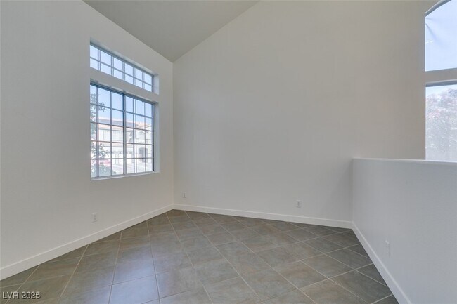 Foto del edificio - 8447 Brody Marsh Ave