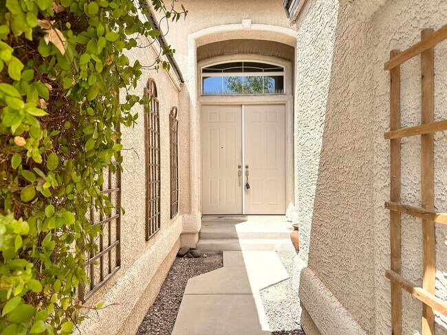 Foto del edificio - Gorgeous single-family house has 4 Bedroom...