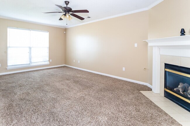 Building Photo - 2643 Hunters Pointe Dr