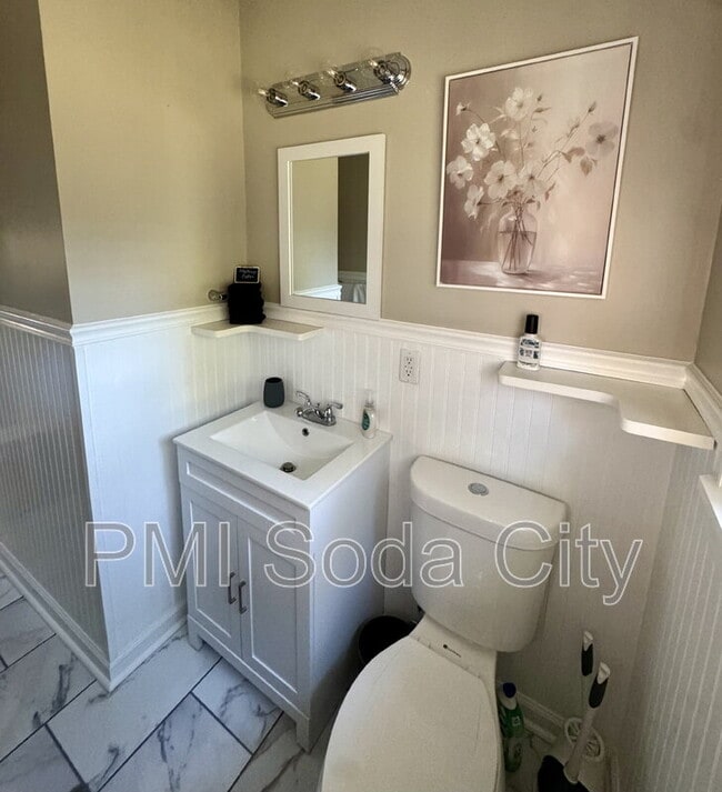 Building Photo - 3615 Truman St