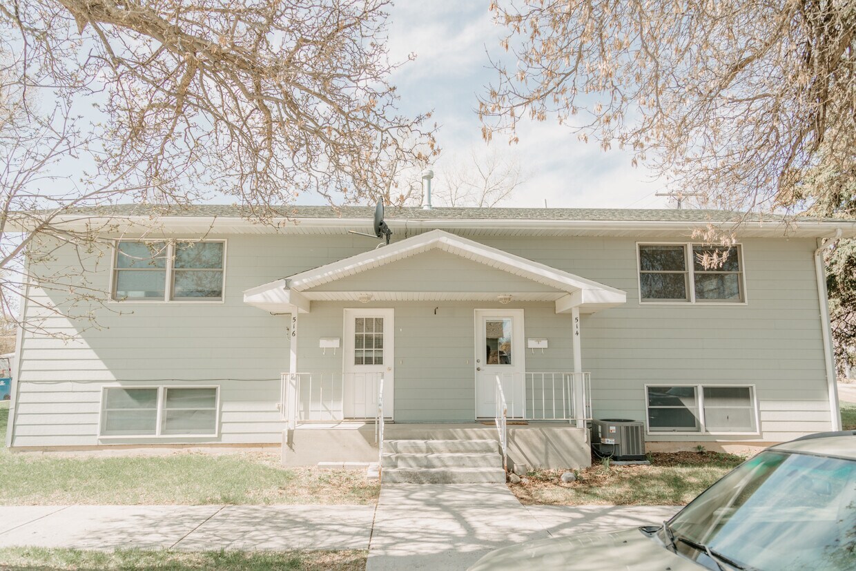 516 5th Ave S, Lewistown, MT 59457 Townhome Rentals in Lewistown MT