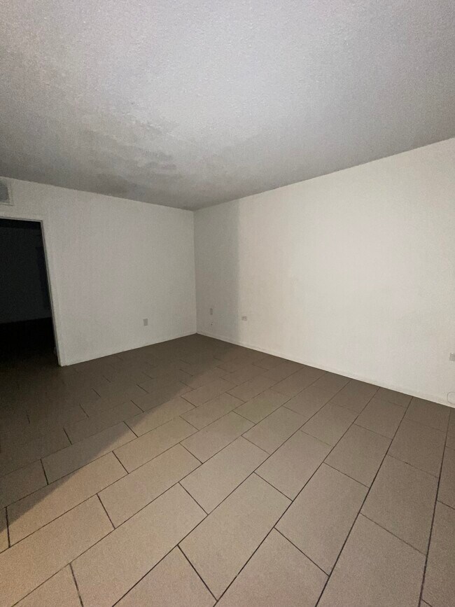Foto del edificio - 636 N 39th St