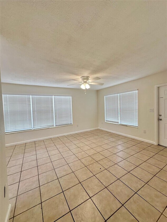 Foto principal - 1409 NW 2nd Ave