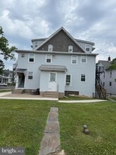 Building Photo - 122 Juniper St