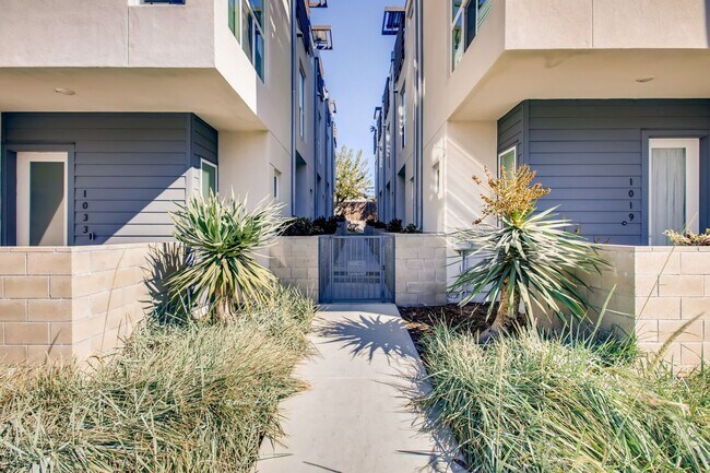 Foto del edificio - Beautiful Modern Home for Rent in San Diego – Prime Location!