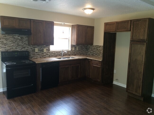 Building Photo - 9214 Cliffvale Street