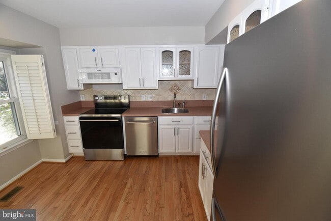 Foto del edificio - 1342 Chetworth Ct