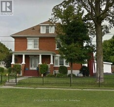 Building Photo - 1800 Montreal Rd