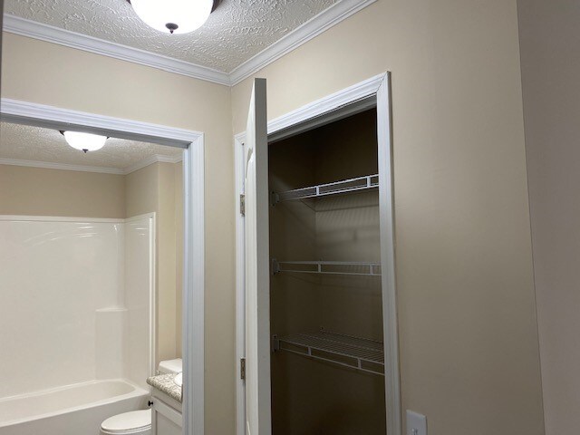 Building Photo - 1108 Peachtree Ct