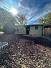 Building Photo - 601 W Apache St