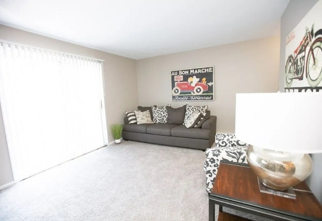 Building Photo - 7451 Lunitas Ln