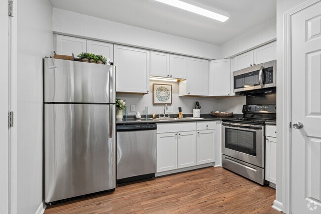 Interior Photo - Knollwood Townhouse Apartments