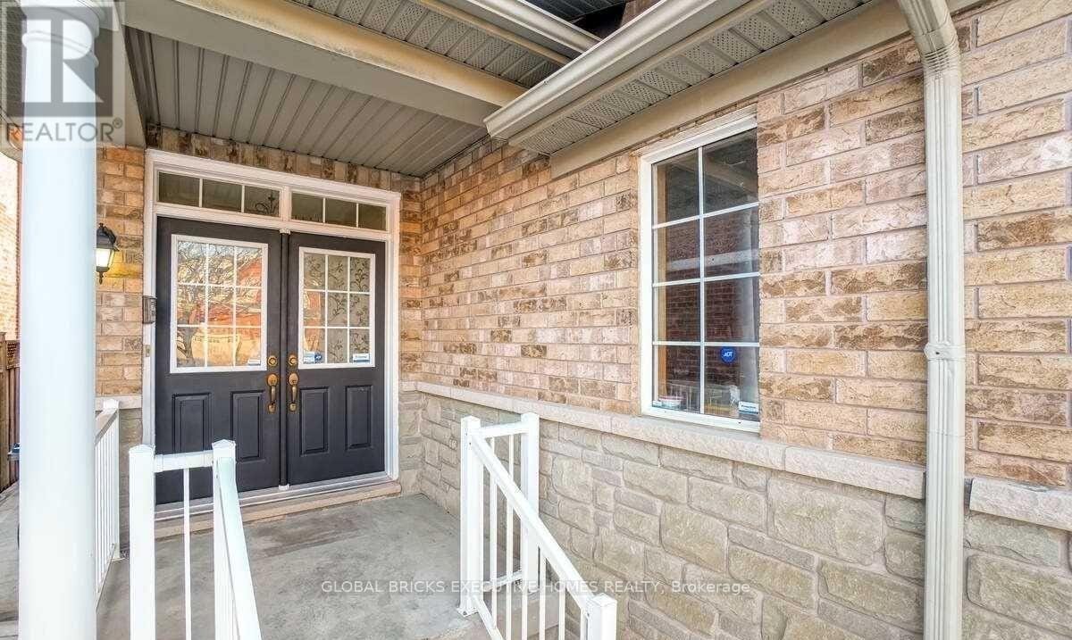 Building Photo - 58 Rubysilver Dr