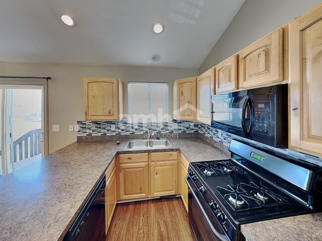 Foto del edificio - 934 E 490 N