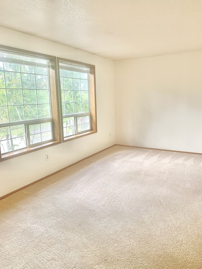 Living Room - 513 Hidden Forest Dr SE