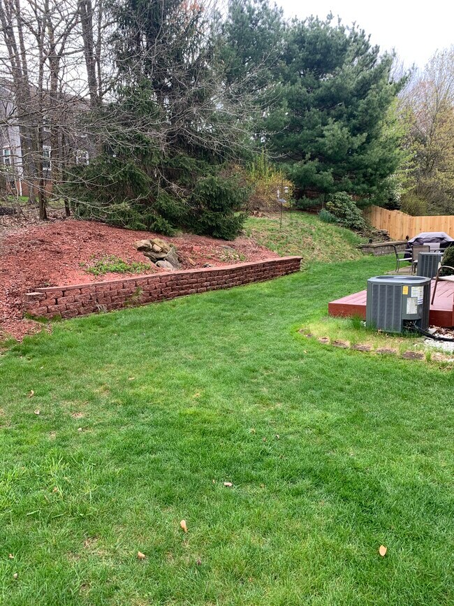 Building Photo - 523 Brandywine Dr