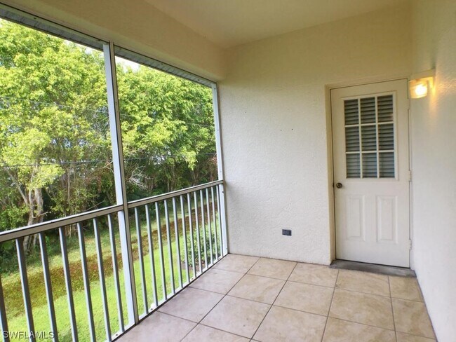 Foto del edificio - 5612 Rose Garden Rd