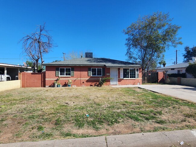 Foto del edificio - 3 Bedroom in Phoenix!